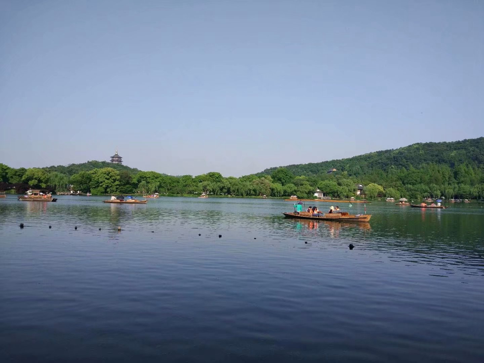 杭州著名景点(杭州著名景点有哪些)