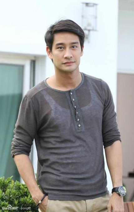  p>纳瓦·君拉纳拉(pong),泰国男演员,模特,中泰混血儿,1978年7月10日