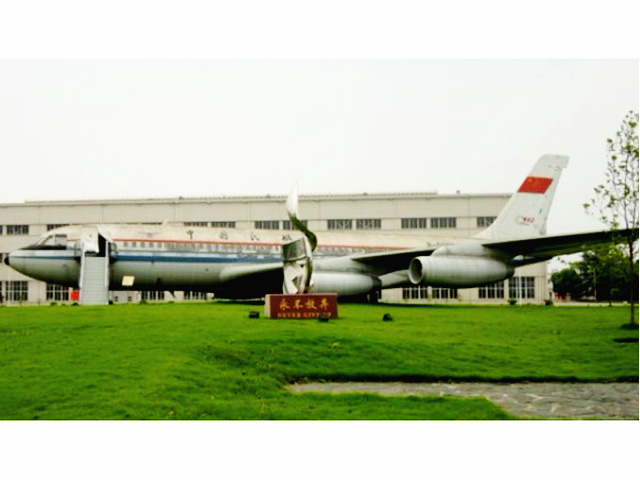  p>运-10(英文:shanghai y-10,中国代号:y-10)客机,是20世纪70年代由