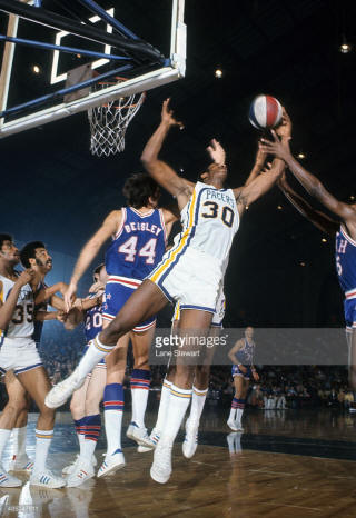  p>乔治·麦金尼斯(george mcginnis),1950年8月12日出生于美国 a