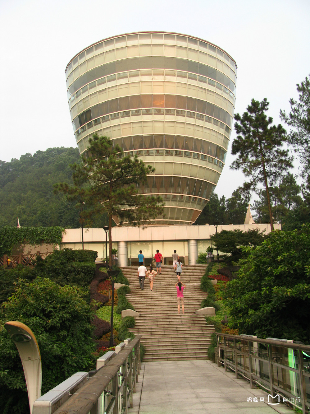  p>重庆南山一棵树观景台位于重庆市 a target="_blank" href="/item