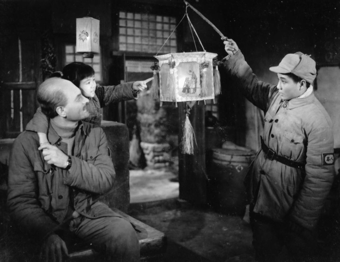  p data-id="gnbjbuieri">《白求恩大夫》是上海电影制片厂,八一电影