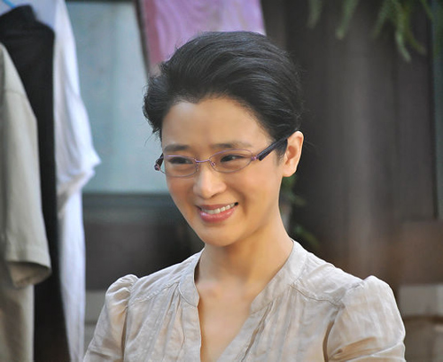 ">延艺 /a>执导, a target="_blank" href="/item/刘蓓/6395591" data
