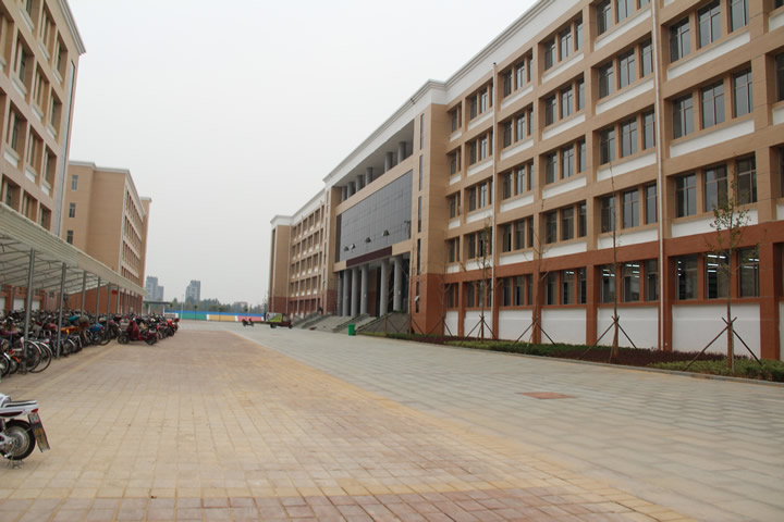 肥城市第三中学