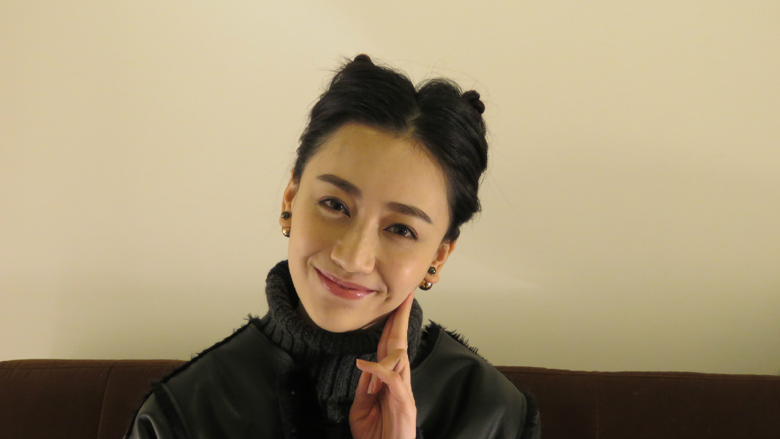 054ullu">冯家妹,1986年9月17日出生于重庆市,中国内地流行乐女歌手