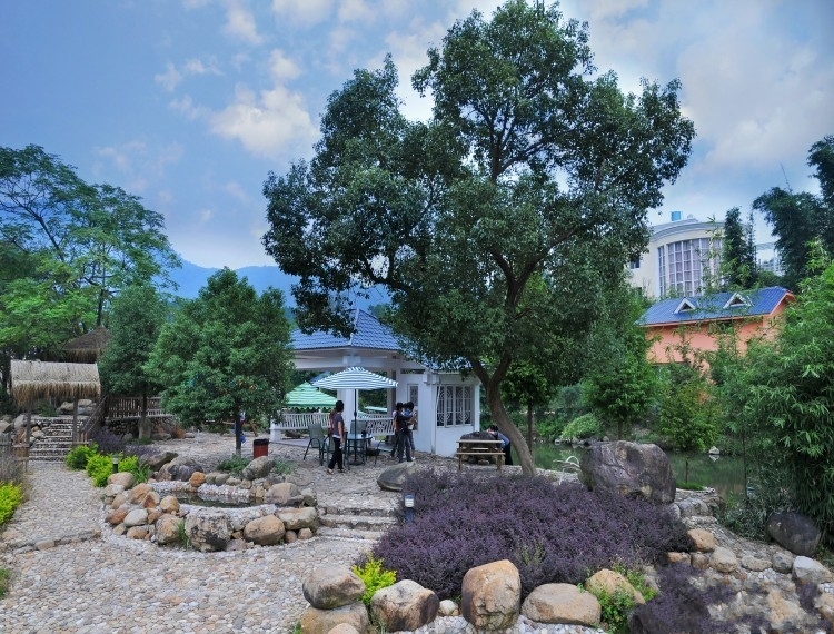 桂湖生态温泉城