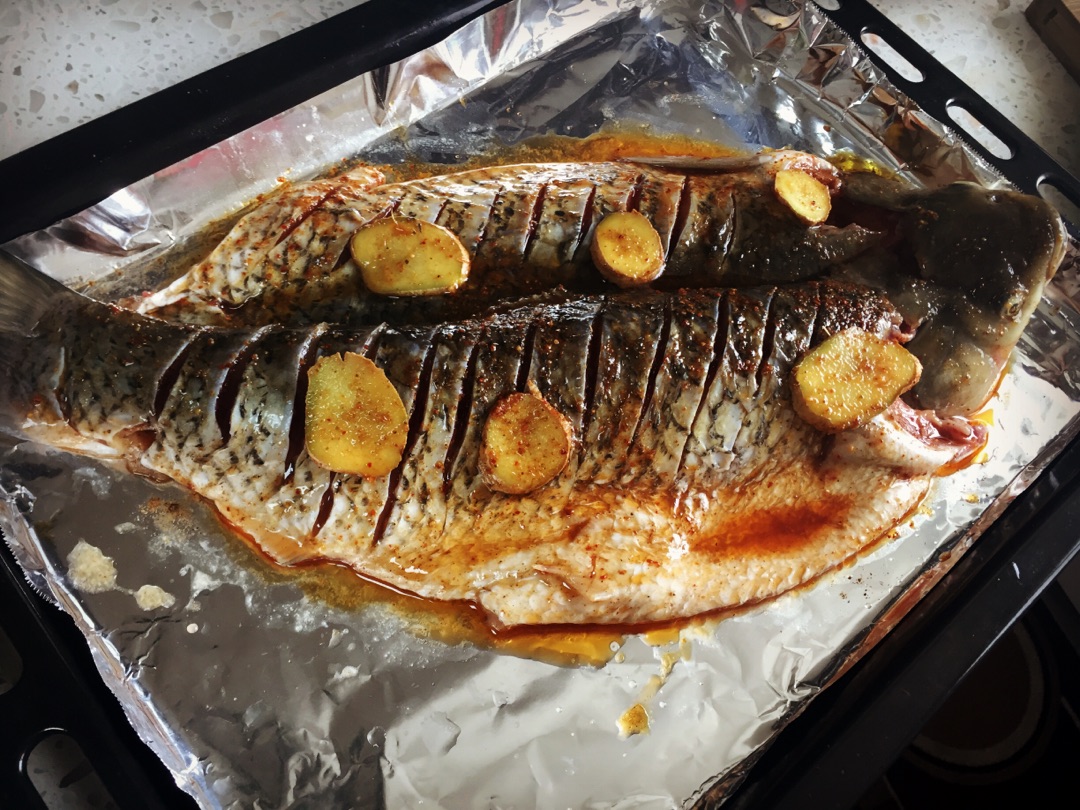 电烤箱烤鱼