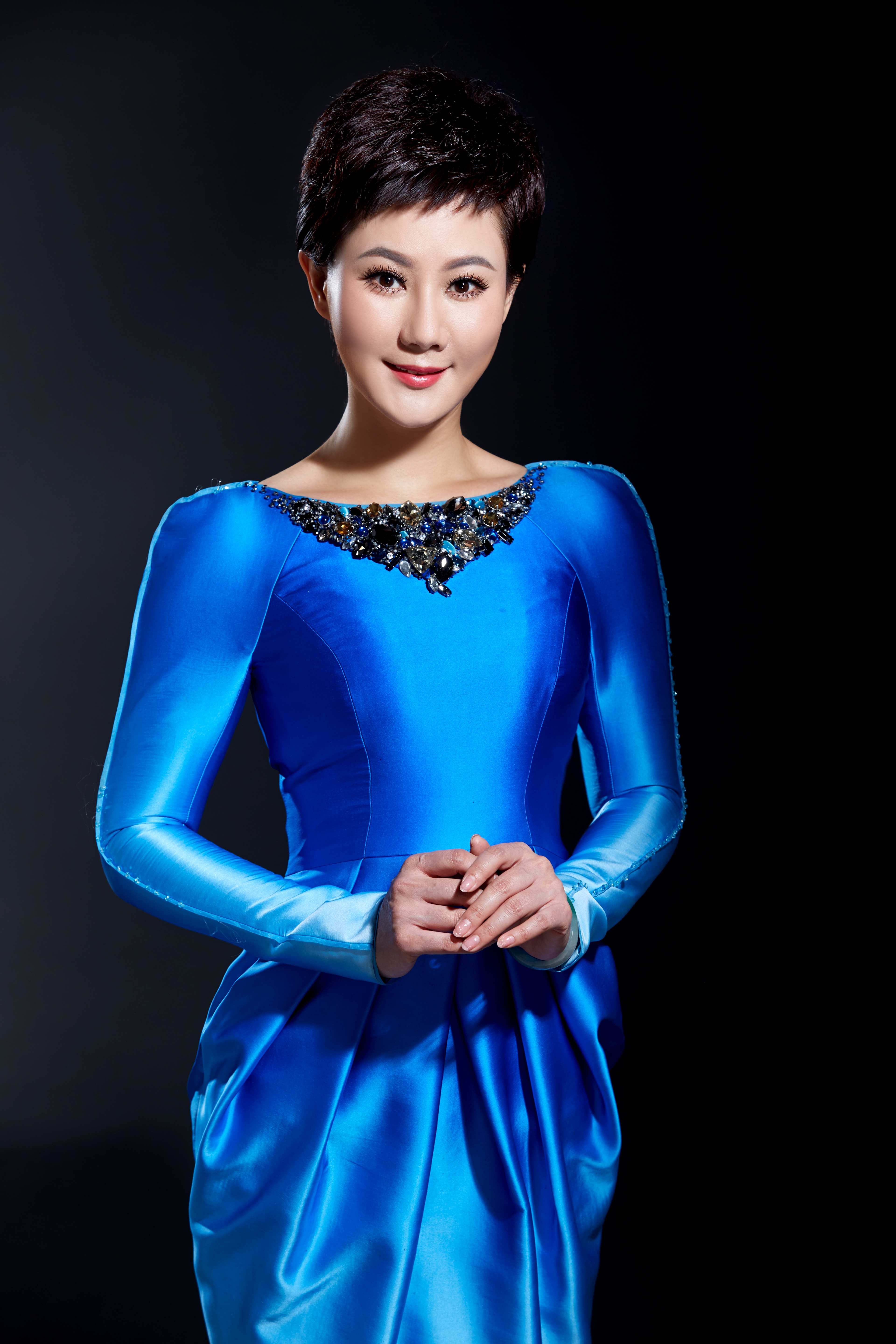  p>叶翠,女高音歌唱家,原战友文工团独唱演员,,现中国煤矿文工团国家