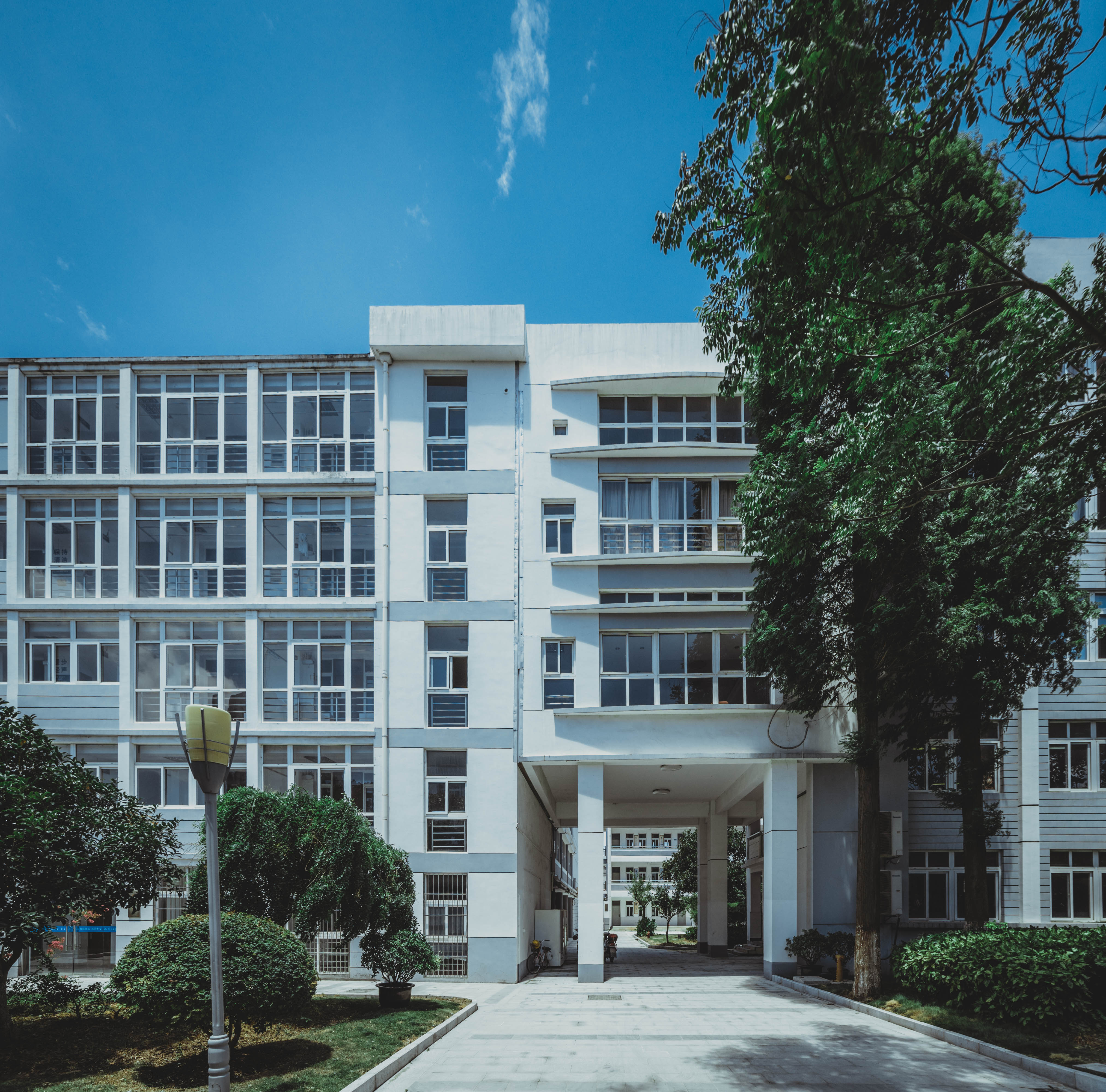 上海市川沙中学