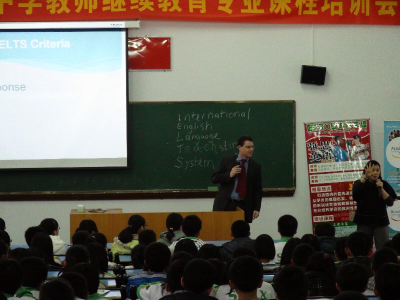  p data-id="gnx4aoy457">澄海集贤中学2010年秋季办学,是一所全日制