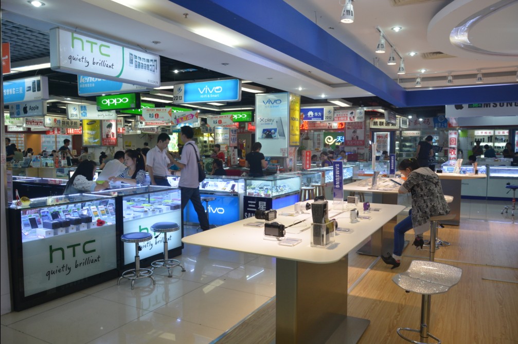  p>长沙赛格数码广场由赛格电子市场控股46 %的长沙赛格发展有限公司