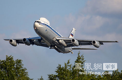  p>伊尔-80指挥机:长59.