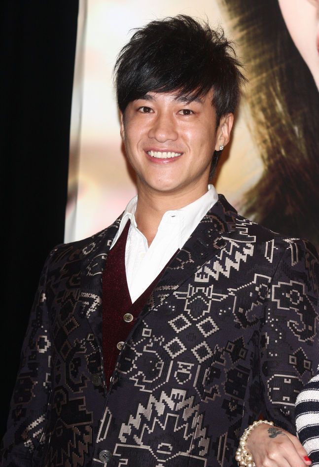  p>何润东(peter ho),1975年9月13日出生于美国加利福尼亚州,华语影视