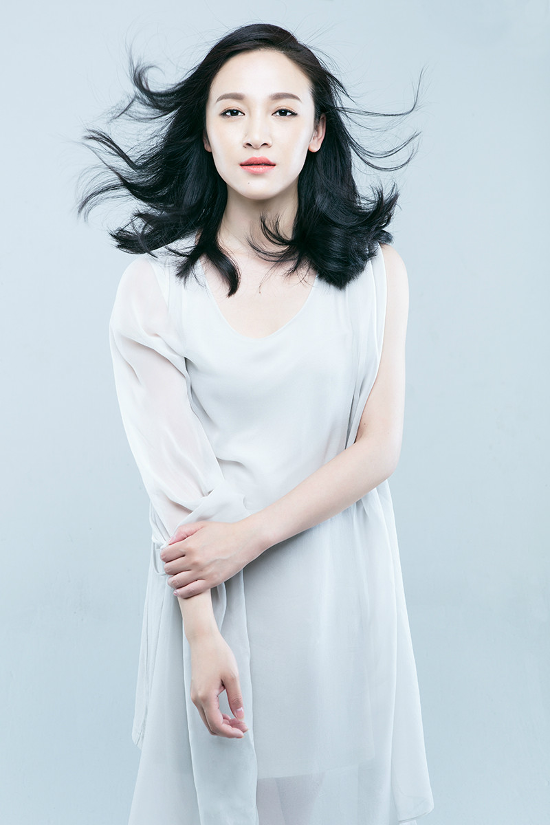 f">田野,出生于湖南长沙,毕业于中央戏剧学院表演系,中国内地女演员