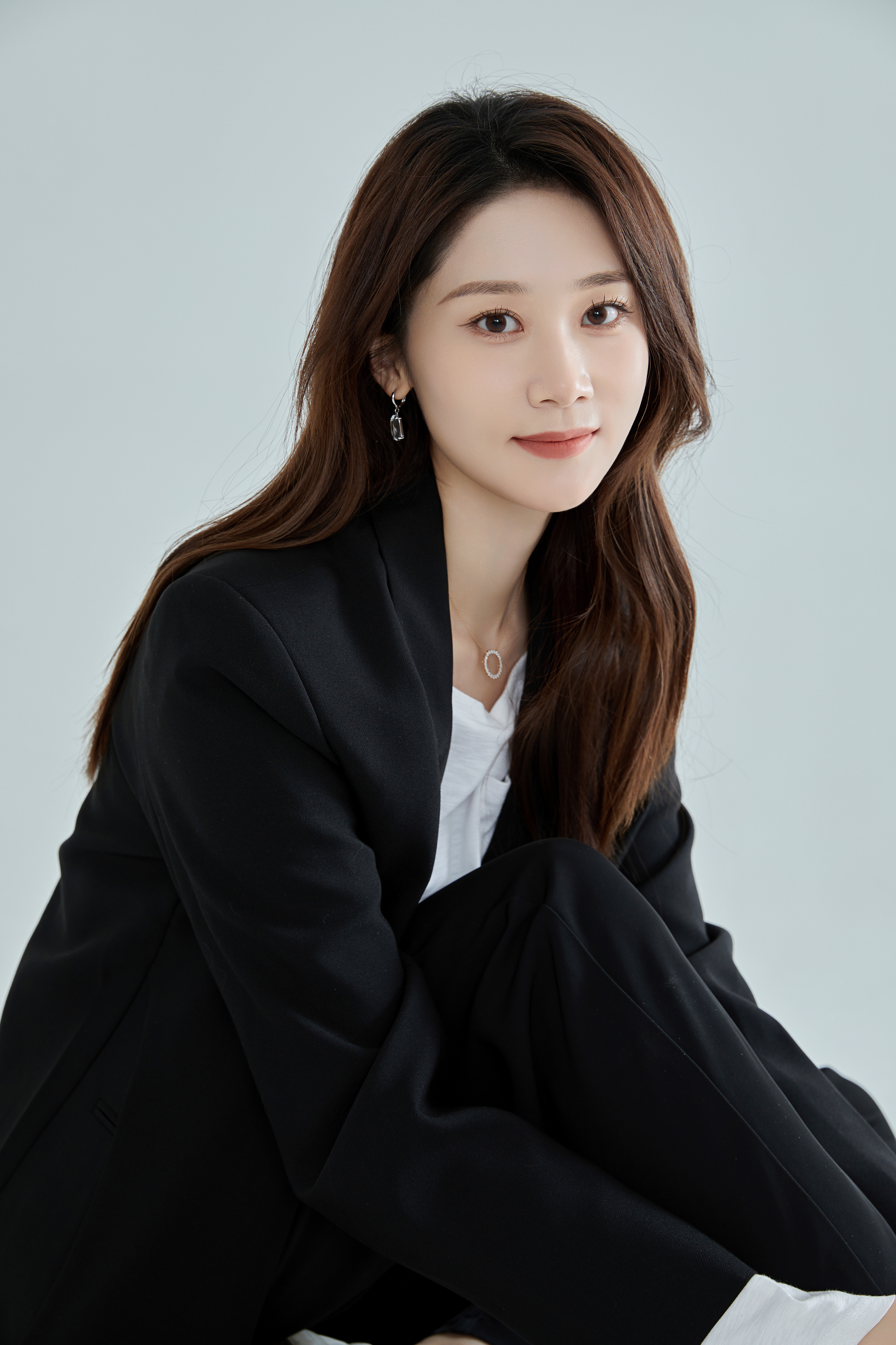 data-id="gnwnhmw7ud">周慧,出生于辽宁省大连市,中国内地青年女演员