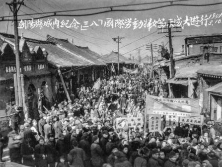 朝阳老城大什字旧照（北大街与营州路交汇处）