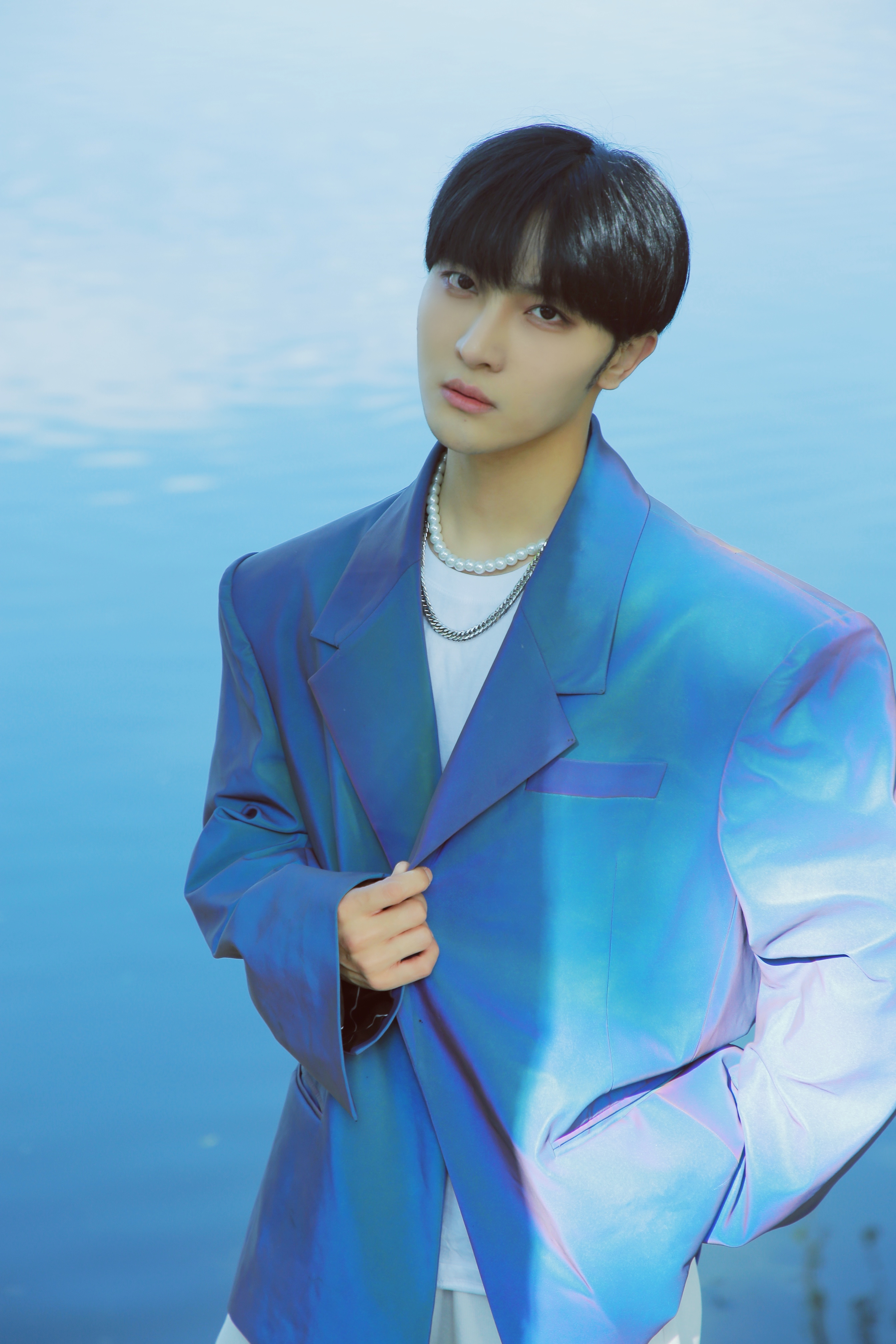 n9hk">韩松,1998年12月26日出生于山东省威海市,中国内地男歌手,演员