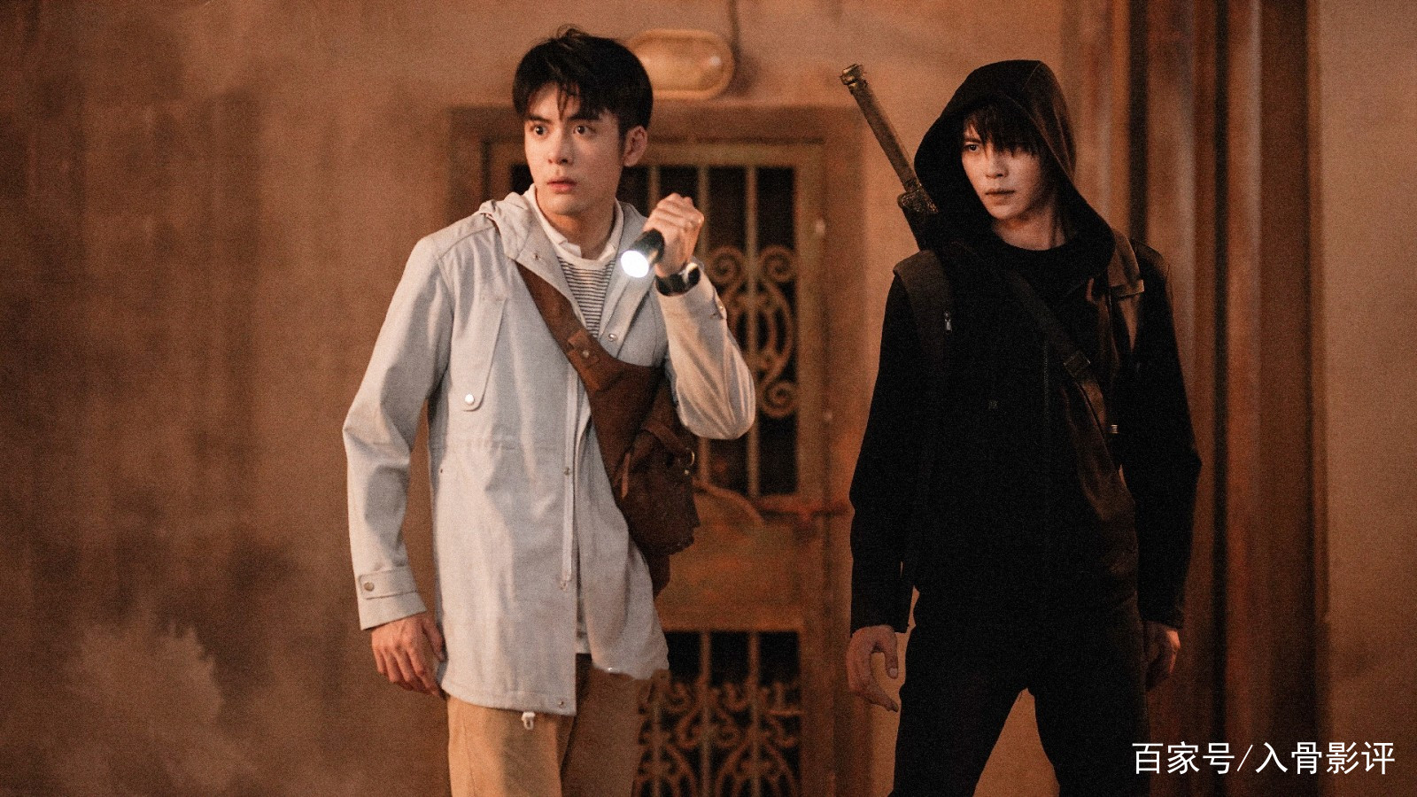 关于《终极笔记》里“终极”的推测，是世间万物的尽头还是起源？_百科TA说