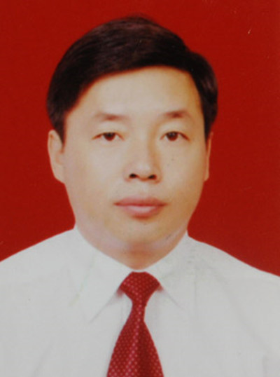  p>李斌,男, a target="_blank" href="/item/嘉鱼县/3342314" data