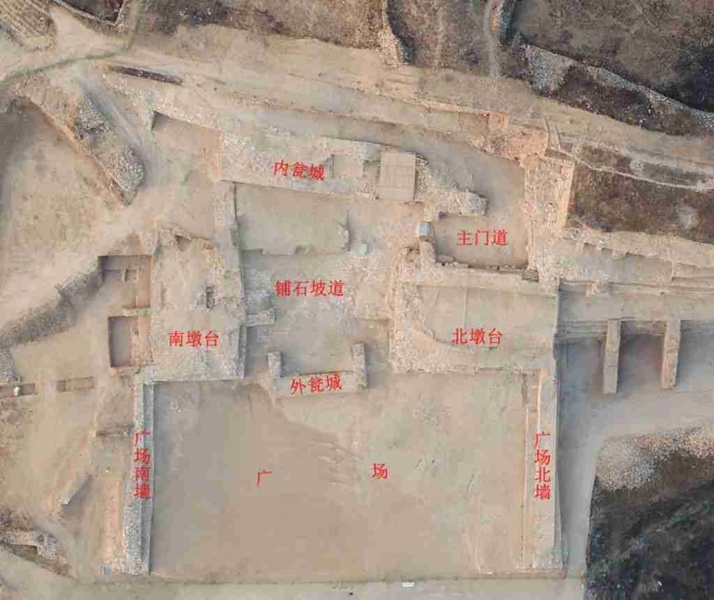 陕西神木市石峁遗址皇城台大台基遗迹