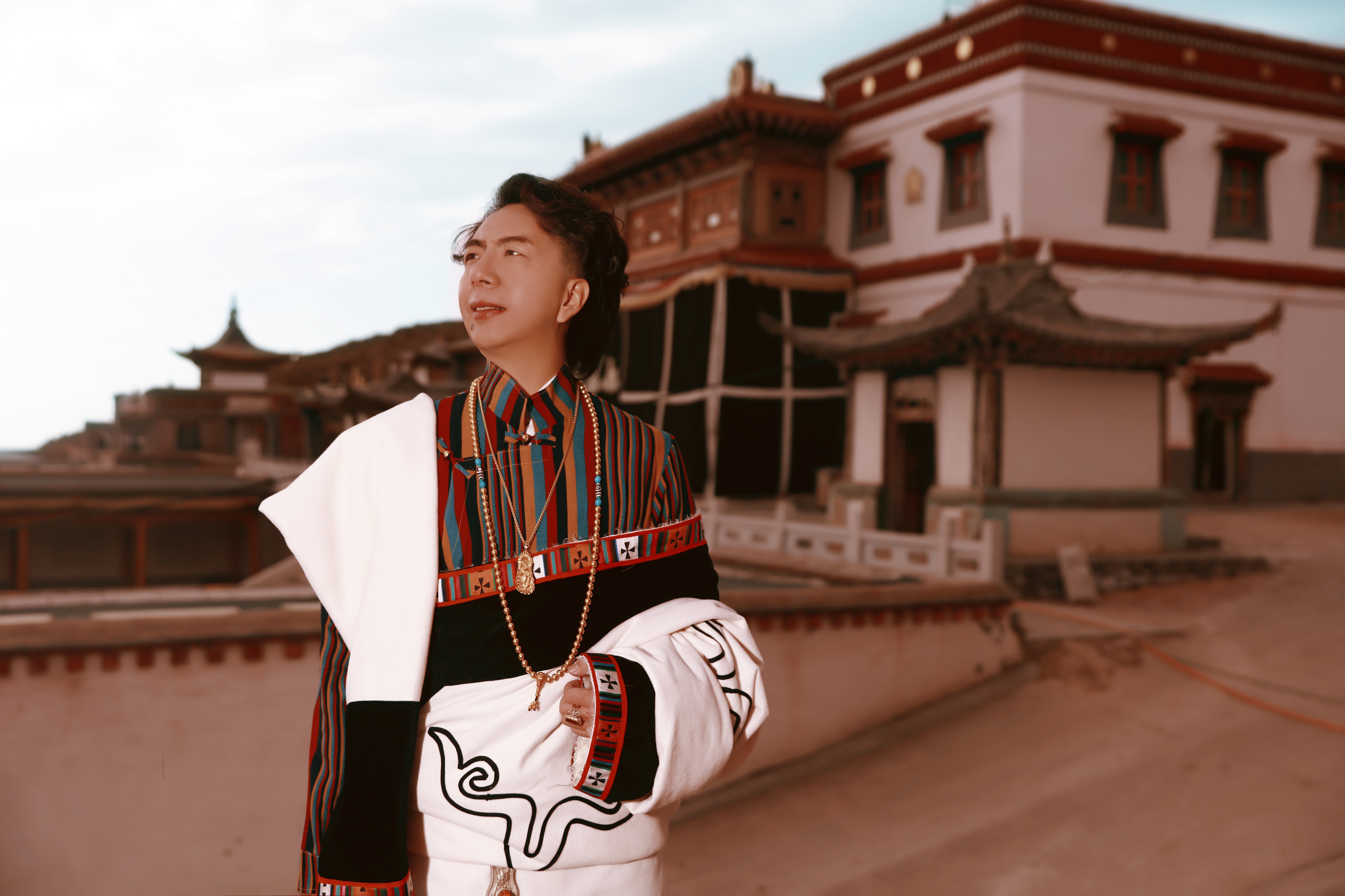 索朗扎西的歌曲(索朗扎西的经典歌曲m)