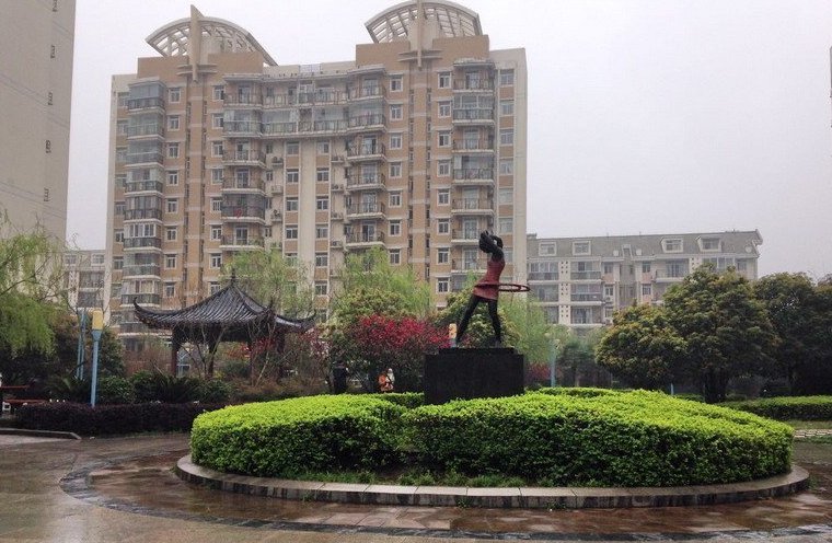  p>百步亭花园(百步华庭南区)位于江岸区百步亭花园路18号,是武汉安居