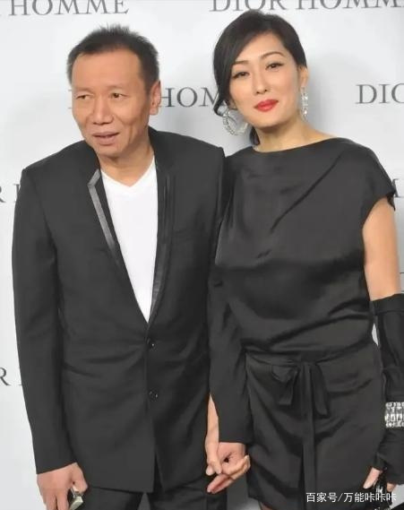 孟广美富豪老公的罕见出现，佝偻病和老式，但比骗她男朋友要好_百科TA说