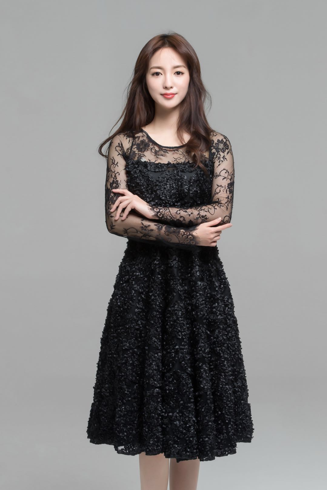  p data-id="gnwja3m121">李蜜,籍贯福建,中国传媒大学播音主持专业