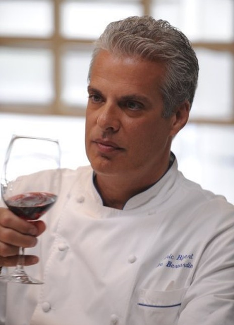 参演电视剧《劫后余生》,2011年参演电影《一个口味:为保罗利布兰特》