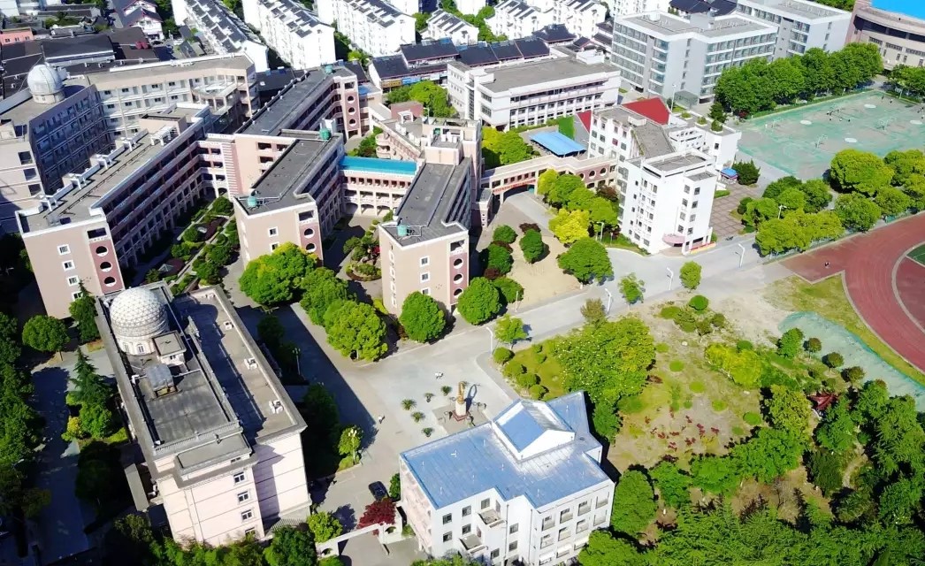 江苏省姜堰中学