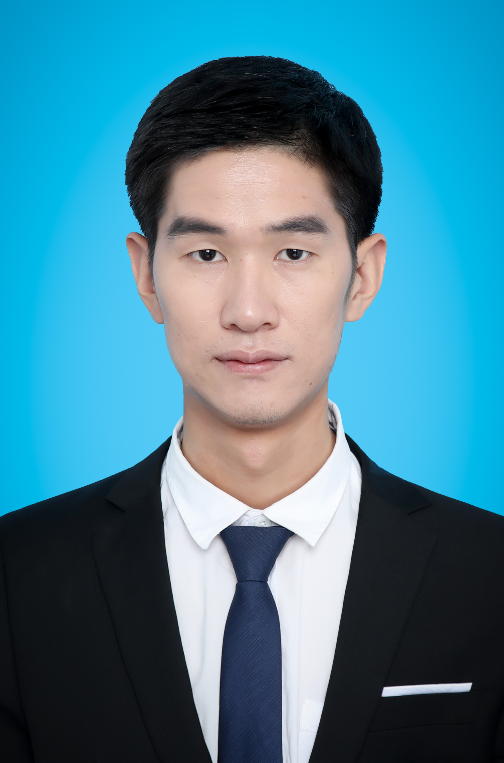  p>罗斌律师,男,汉族,大学本科毕业,专职律师,执业于江西柴桑律师事务