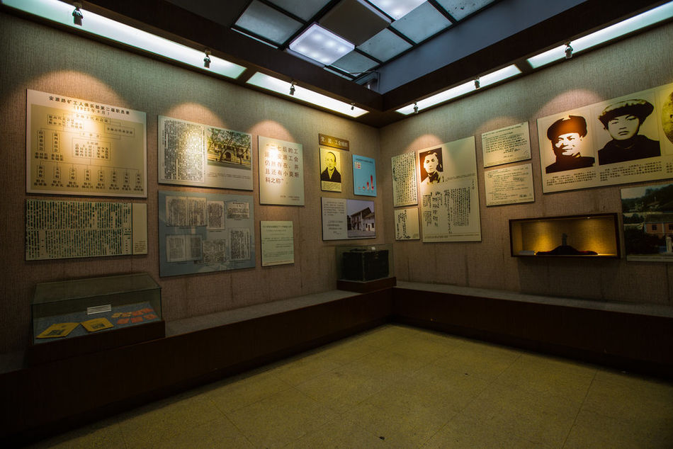 位于江西省萍乡市安源区 a target="_blank" href="/item/安源镇