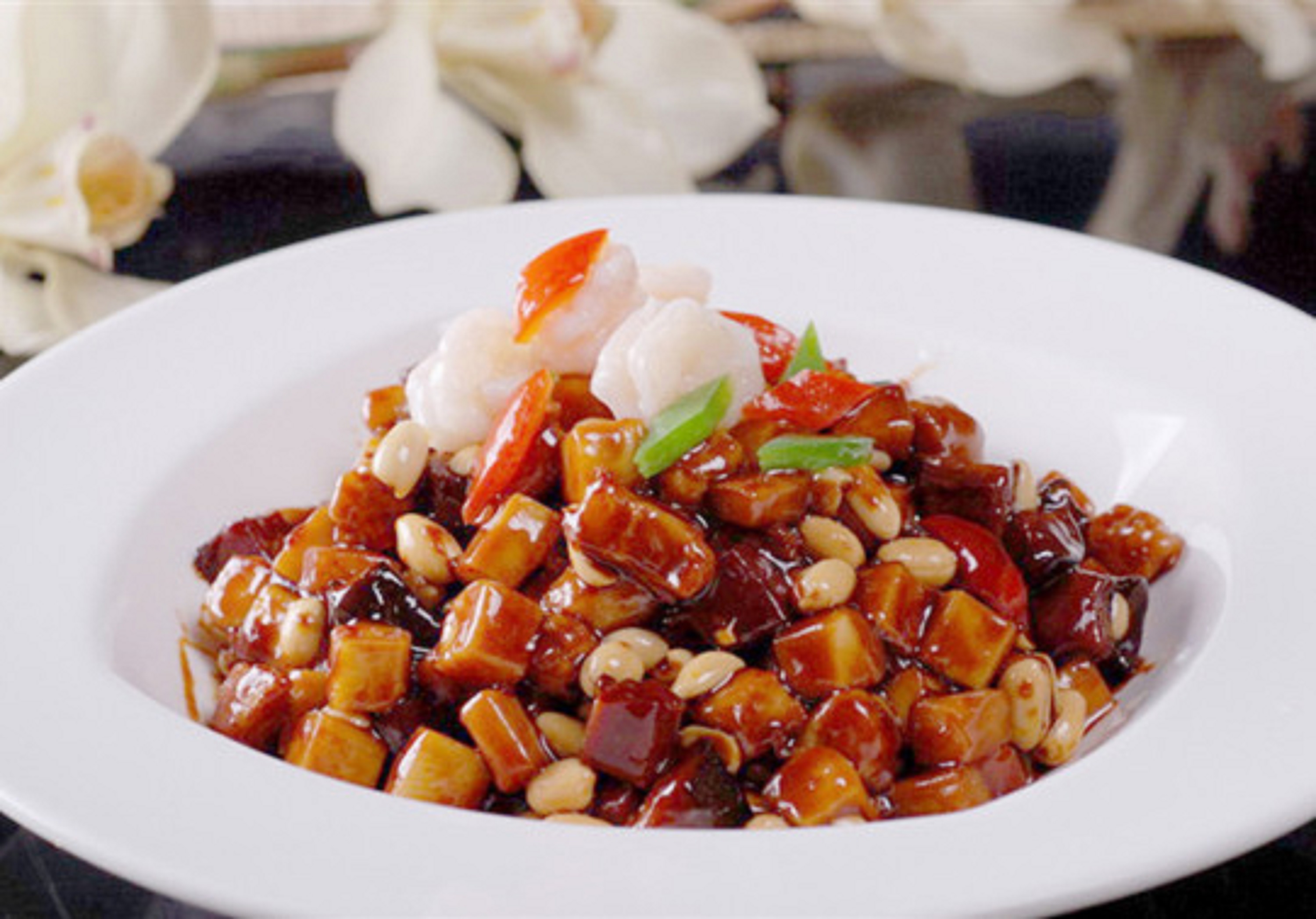 它是由炒辣酱改良而来的.