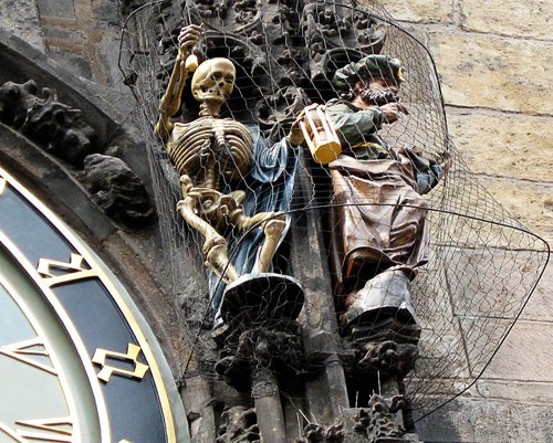  p>布拉格天文钟(英语:the prague astronomical clock)也称"布拉格