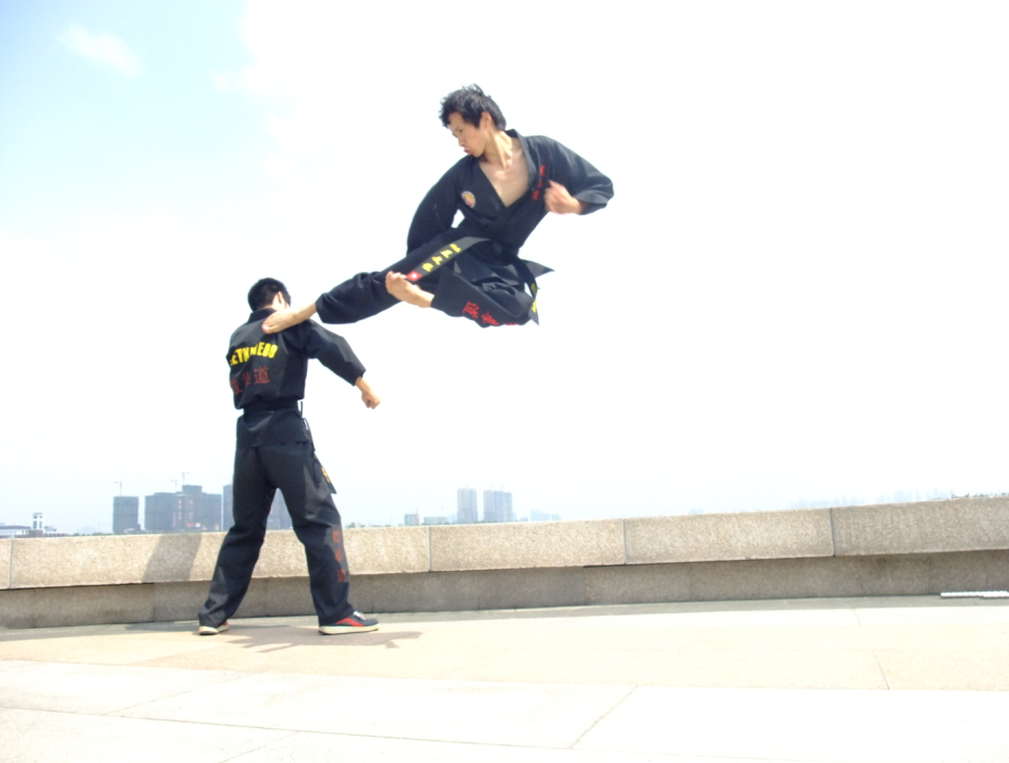  p>中国大学生截拳道联盟—英文:chinese students jeet kune do