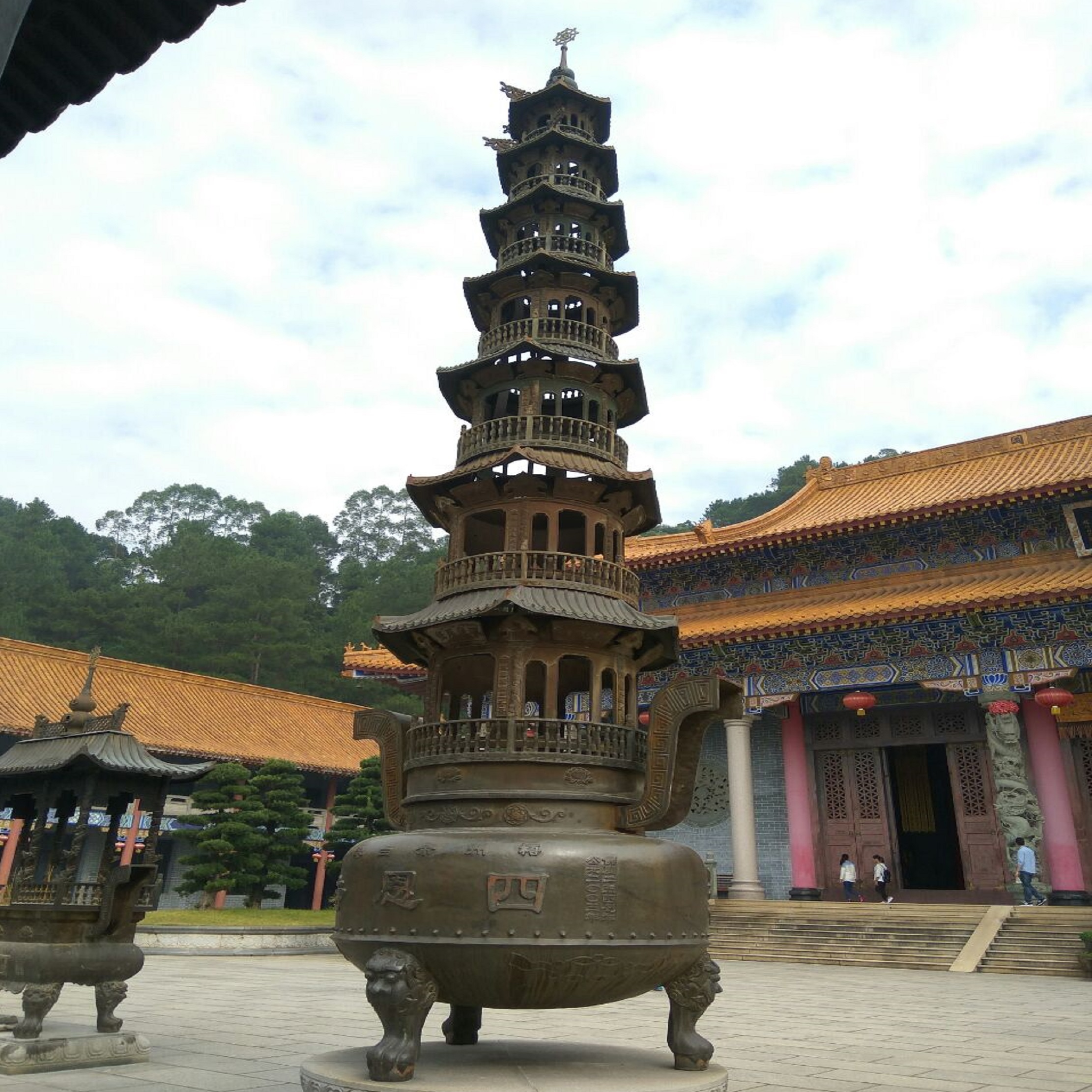 四恩寺前身是位于广西 a target="_blank" href="/item/梧州">梧州 /a