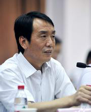  p data-id="gn83yy00ej">王蜀闽,男,1961年4月出生于重庆开县,汉族人