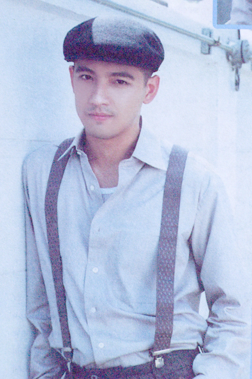  p>索纳拉姆·泰匹塔克(num),1973年8月22日出生于泰国曼谷,在泰国蓝