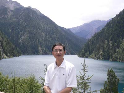 陈伟东