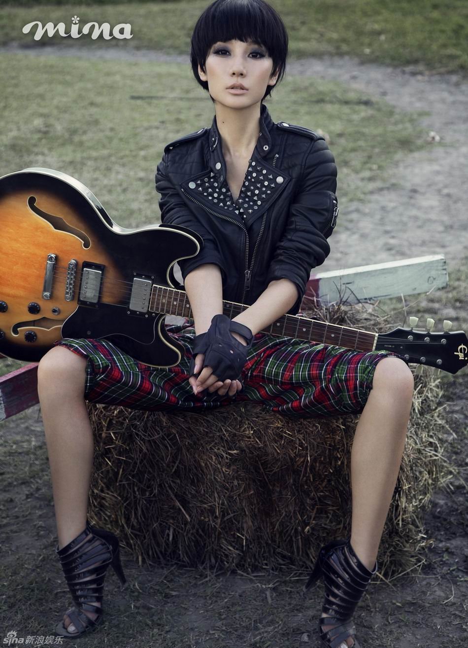  p>裘斯,2月18日出生于辽宁省 a target="_blank" href="/item/鞍山市