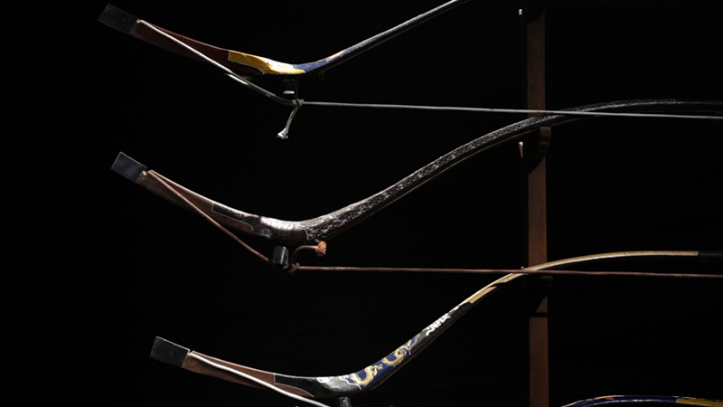  p>作为运动项目,人们通常见到的是比赛用的弓箭,但 a target="_blank