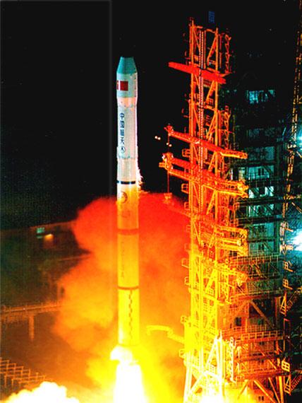  p>亚洲1号通信卫星,也称亚卫一号卫星,是美国休斯公司制造的静止轨道