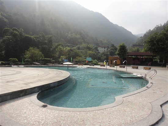 云髻山温泉度假山庄