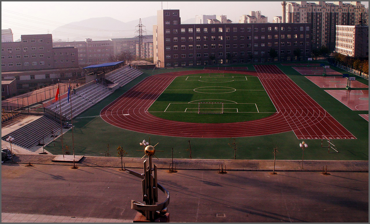 大连理工附属学校