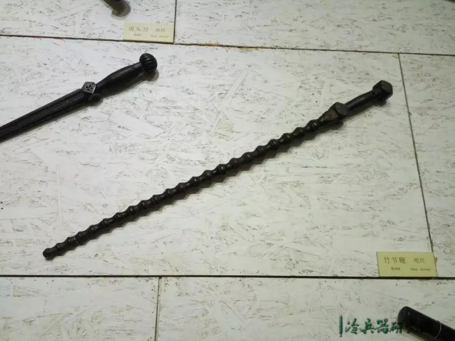 兵器谱|铁鞭还能当枪使？铁鞭在中国古代战场有多重要_百科TA说