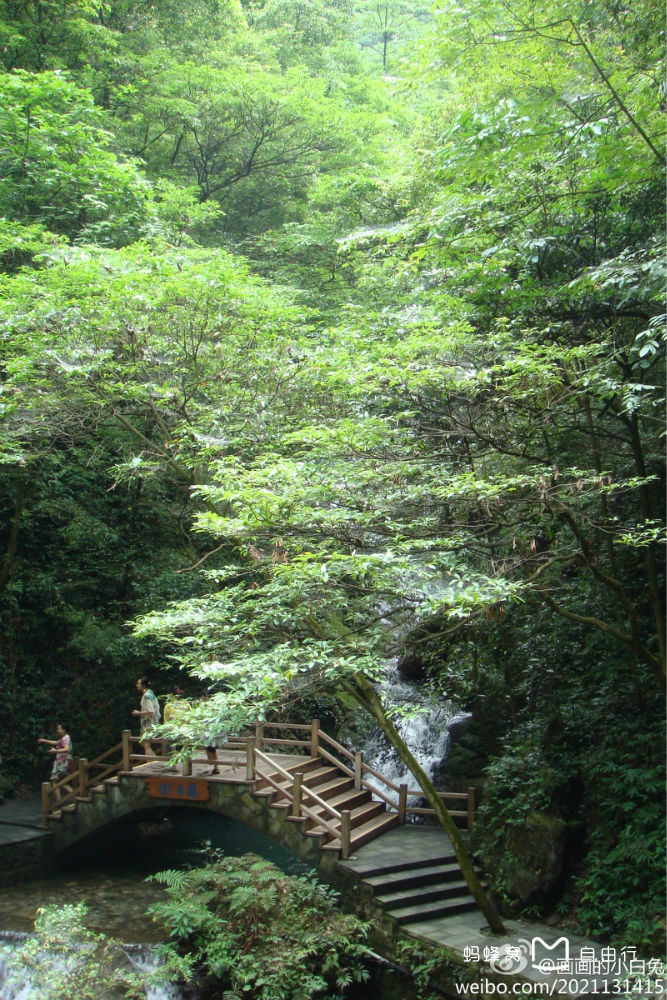 黑山谷自驾游(黑山谷自驾游走哪个门进去)