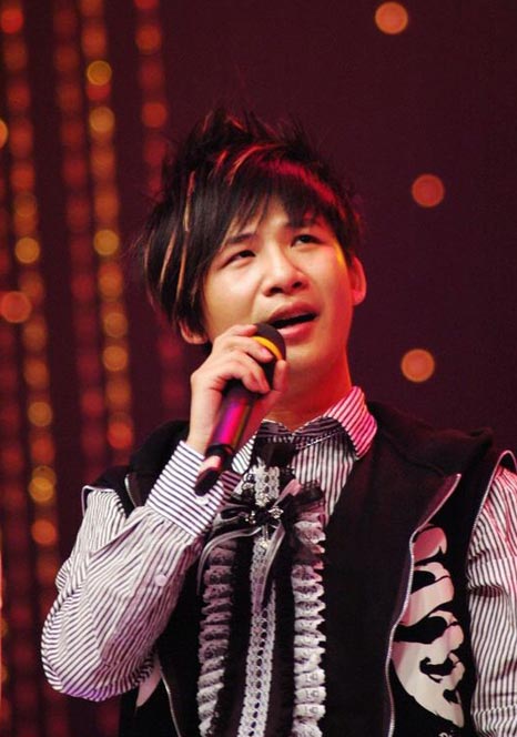  p>大张伟(wowkie da),本名张伟,1983年8月31日出生于北京,中国内地男