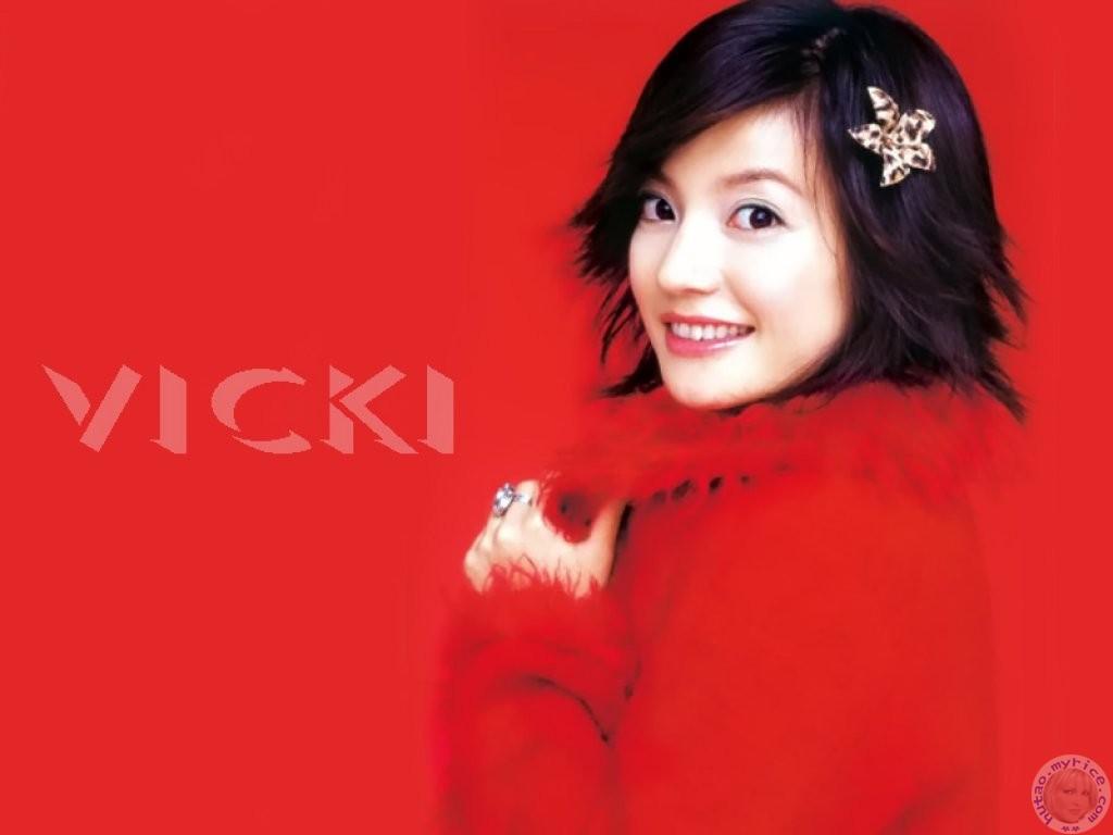  p data-id="god55qgptn">赵薇(vicki zhao),1976年3月12日出生于安徽