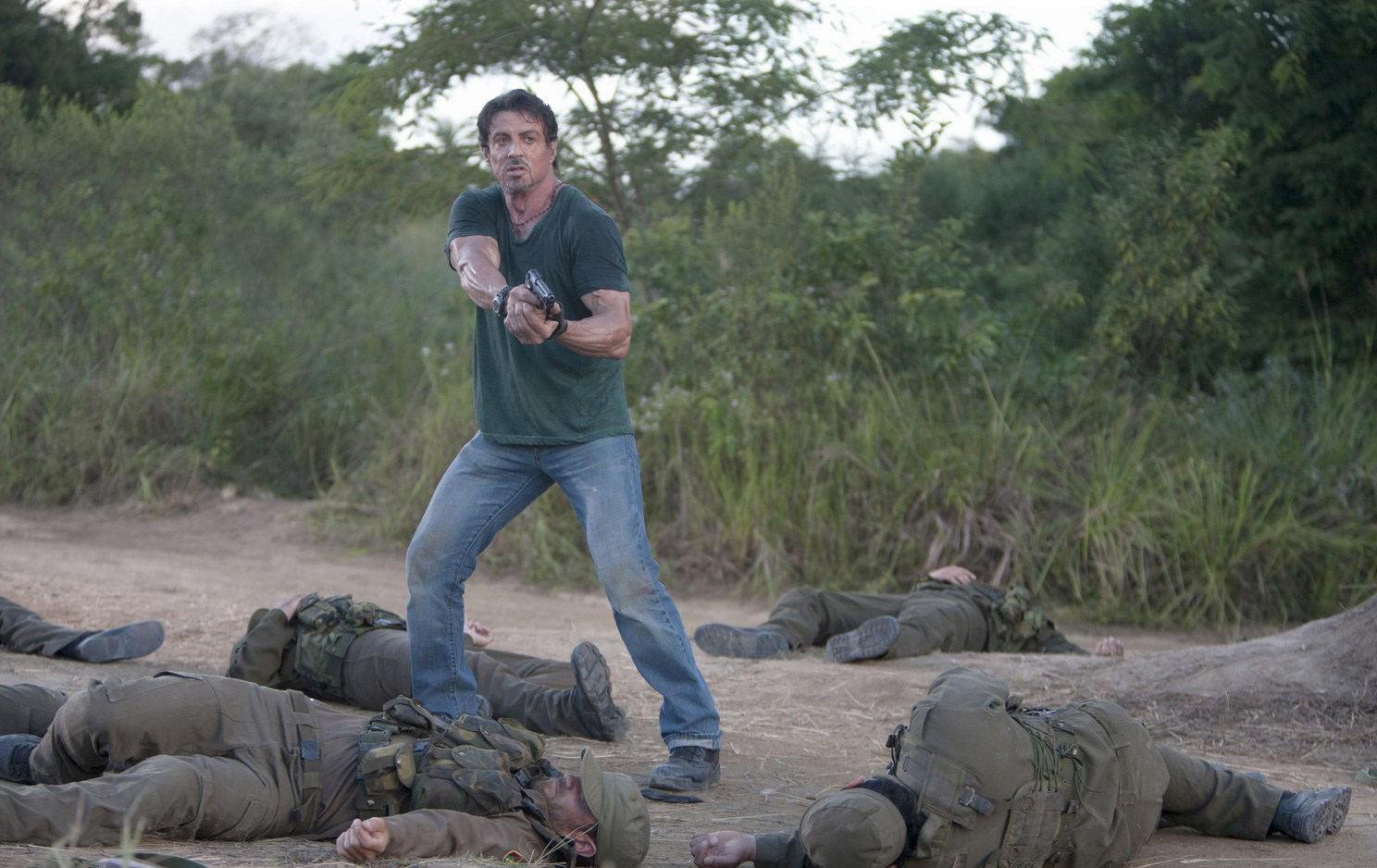  p>敢死队( i>the expendables /i>)是一部由 a href="#" data-lemma