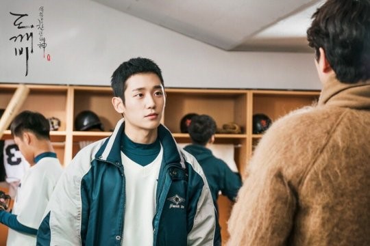  p>丁海寅 i>(         ,jung hae in) /i>,1988年4月1日出生,韩国男
